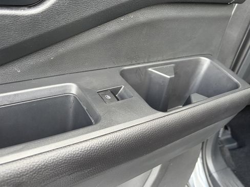 Certified 2025 Nissan Pathfinder SV w/ SV Premium Package FWD image 17