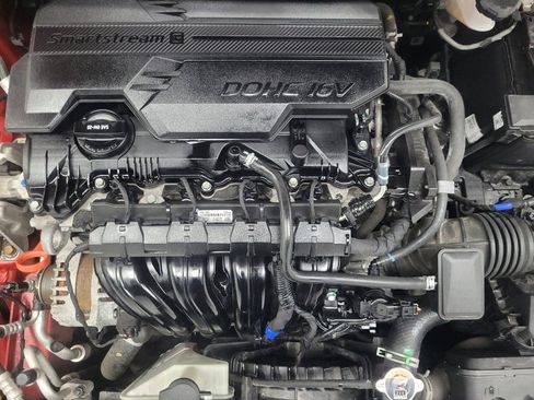 Used 2022 Hyundai Elantra SEL FWD image 30