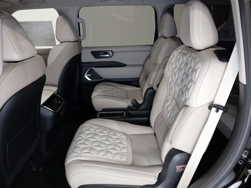 New 2026 Nissan Armada Platinum image 11