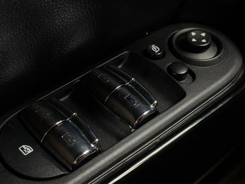 Used 2021 MINI Cooper S w/ Premium Package image 42