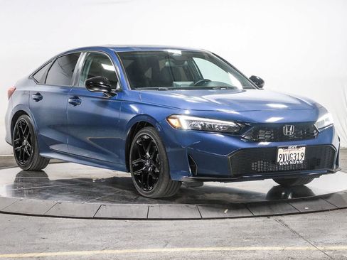 Used 2025 Honda Civic Sport image 5