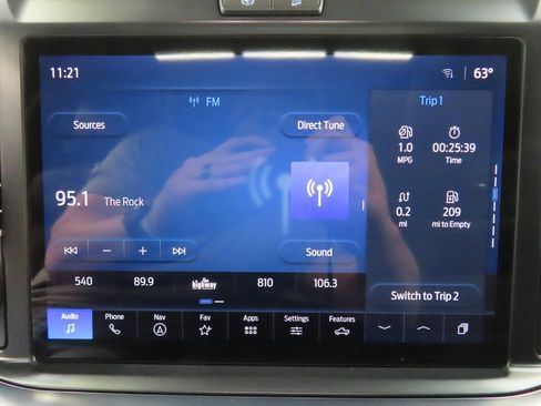 Used 2025 Ford F250 Platinum w/ FX4 Off-Road Package image 28