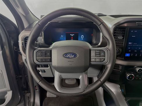 Used 2024 Ford F150 Lightning XLT AWD/4WD image 3