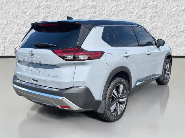 Used 2021 Nissan Rogue Platinum FWD image 3