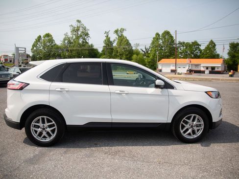Used 2024 Ford Edge SEL image 2