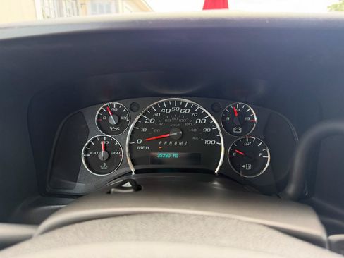 Used 2023 Chevrolet Express 2500 w/ Driver Convenience Package RWD image 12
