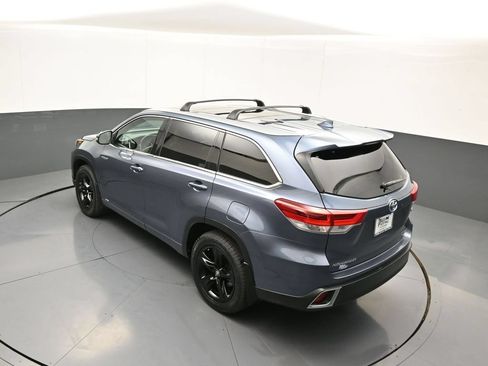 Used 2017 Toyota Highlander Limited Platinum w/ Carpet Mat Package AWD/4WD image 42