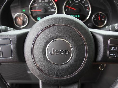 Used 2016 Jeep Wrangler Sahara AWD/4WD image 36