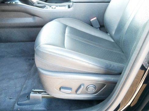 Certified 2022 Kia Sorento S w/ Panoramic Sunroof Package image 20