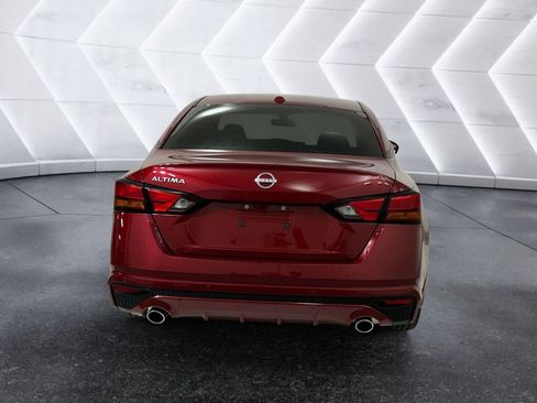 Used 2025 Nissan Altima 2.5 SV w/ SV Premium Package image 5