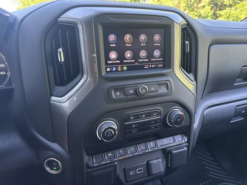 Used 2024 Chevrolet Silverado 1500 Custom Trail Boss w/ LPO, Dark Essentials Package AWD/4WD image 15
