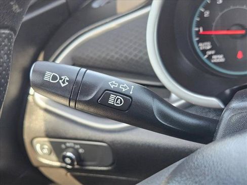 Used 2023 Chevrolet Malibu LT FWD image 15
