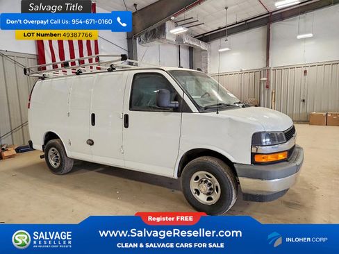 Used 2021 Chevrolet Express 2500 w/ Driver Convenience Package RWD image 5