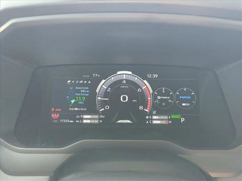 Used 2024 Toyota Tundra Limited AWD/4WD image 9