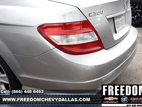 Used 2008 Mercedes-Benz C 300 4MATIC Sedan image 9