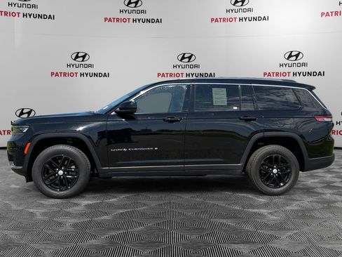Used 2023 Jeep Grand Cherokee L Laredo RWD image 6
