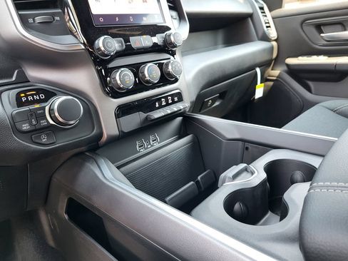 New 2026 RAM 1500 Express AWD/4WD image 20