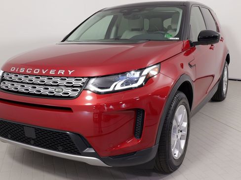 Used 2023 Land Rover Discovery Sport S image 5