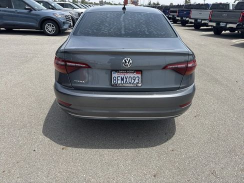 Used 2019 Volkswagen Jetta SEL FWD image 5
