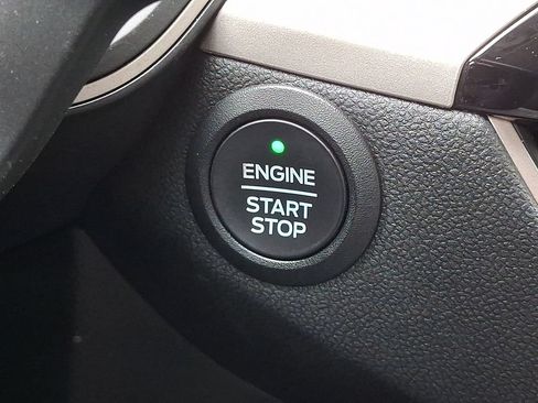 Used 2022 Ford Escape SE AWD/4WD image 25