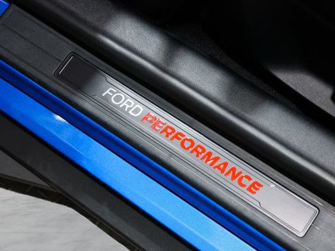 Used 2021 Ford Mustang Shelby GT500 w/ Carbon Fiber Track Pack RWD image 33