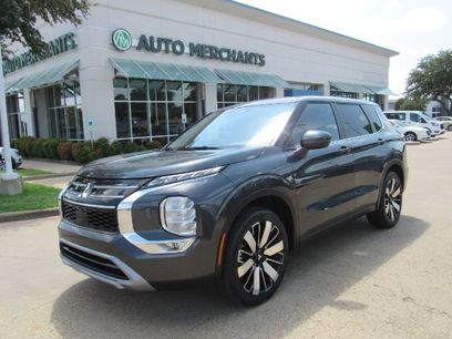 Used 2025 Mitsubishi Outlander SE