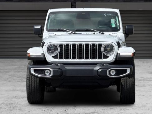 Used 2025 Jeep Wrangler Unlimited Sahara w/ Safety Group image 10