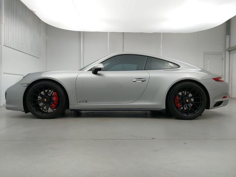 Certified 2019 Porsche 911 GT3 RS image 2