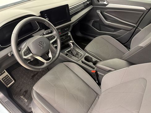 Used 2026 Volkswagen Jetta Sport FWD image 4