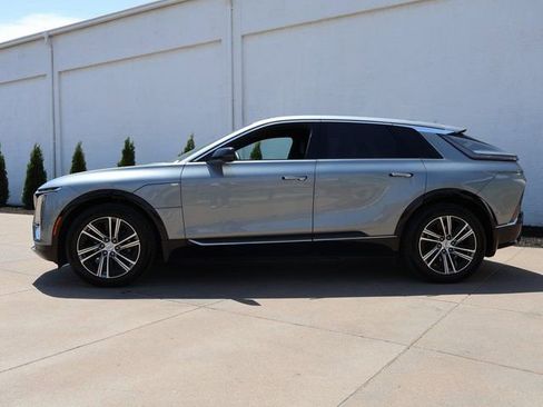 Certified 2024 Cadillac Lyriq Luxury RWD image 4