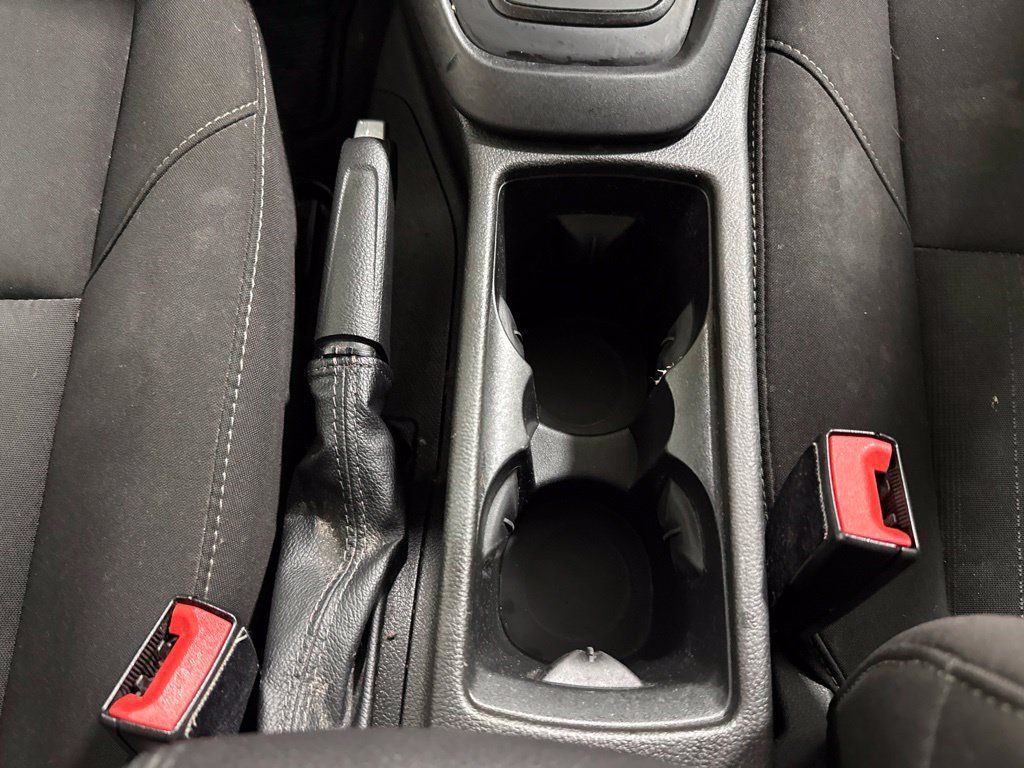Used 2016 Ford Focus SE FWD image 25