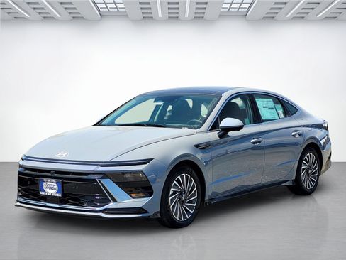 New 2026 Hyundai Sonata Limited FWD image 8