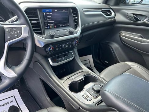 Used 2023 GMC Acadia SLT w/ Preferred Package AWD/4WD image 26