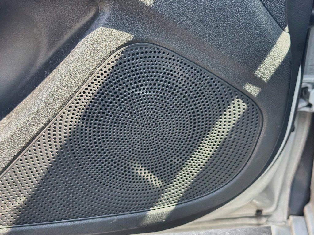 Used 2026 Genesis G70 2.5T RWD image 19