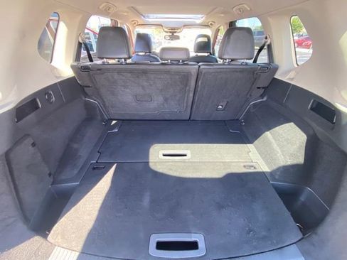 Used 2021 Nissan Rogue SL FWD image 27