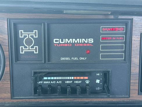 Used 1992 Dodge D/W Truck 250 AWD/4WD image 22