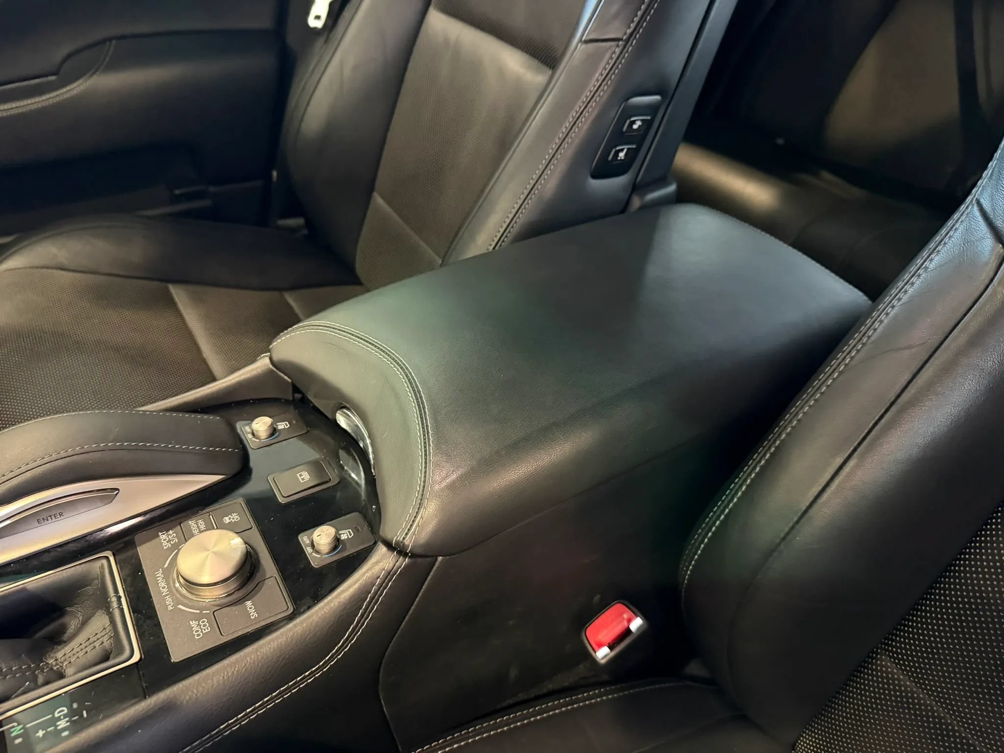 Used 2016 Lexus LS 460 w/ F Sport Package RWD image 16