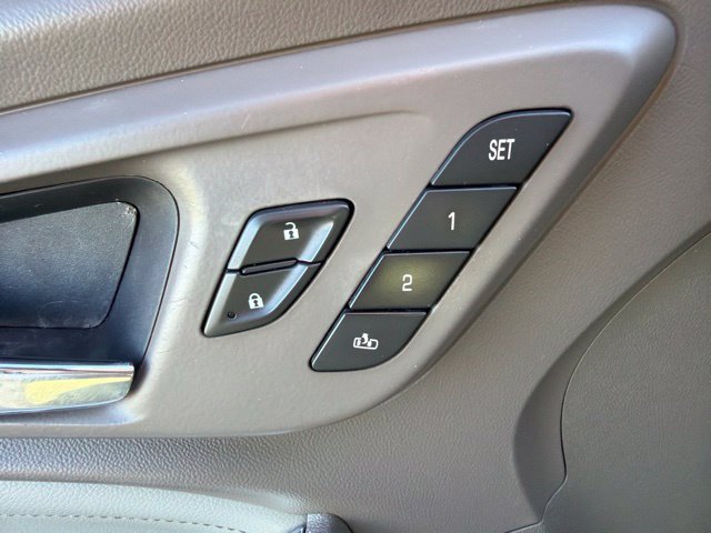 Used 2018 Chevrolet Malibu Premier FWD image 24