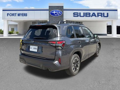 Used 2026 Subaru Forester Premium AWD/4WD image 3