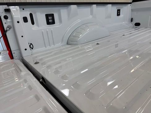 Used 2025 Ford F350 XLT w/ FX4 Off-Road Package image 9