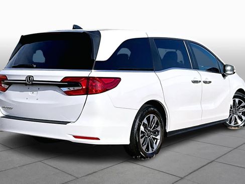 Used 2023 Honda Odyssey EX-L image 12
