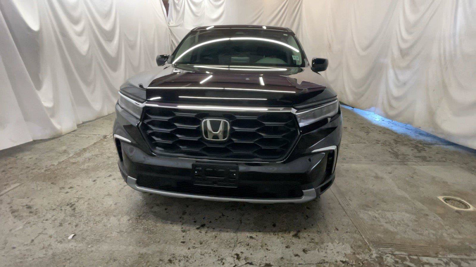 Certified 2025 Honda Pilot EX-L image 16