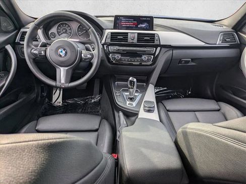 Used 2018 BMW 330e w/ M Sport Package image 17