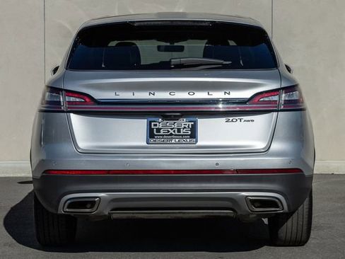 Used 2019 Lincoln Nautilus Reserve image 4