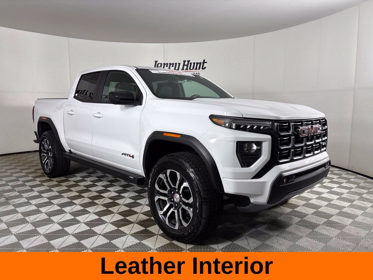 Used 2024 GMC Canyon AT4 w/ Technology Package AWD/4WD image 4