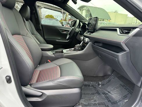 Used 2023 Toyota RAV4 XSE image 10