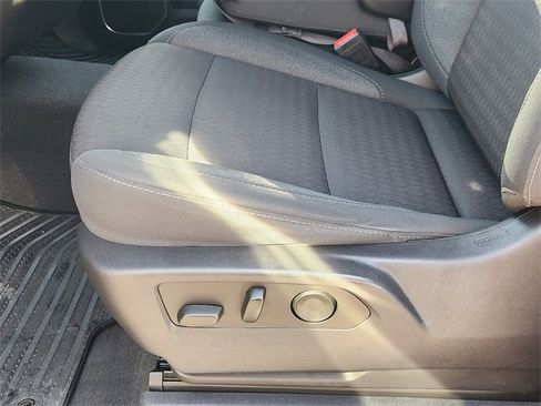 Used 2023 Chevrolet Silverado 1500 LT image 22