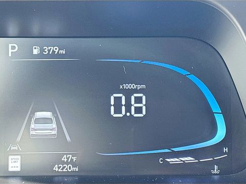 Certified 2025 Hyundai Elantra Sport image 11