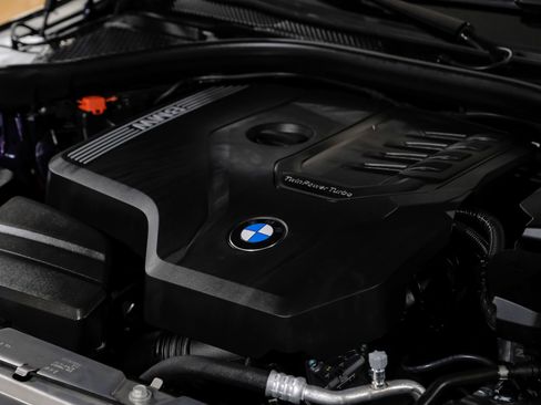 Used 2025 BMW 230i Coupe w/ Premium Package RWD image 47