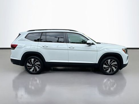 Used 2024 Volkswagen Atlas SE FWD image 10